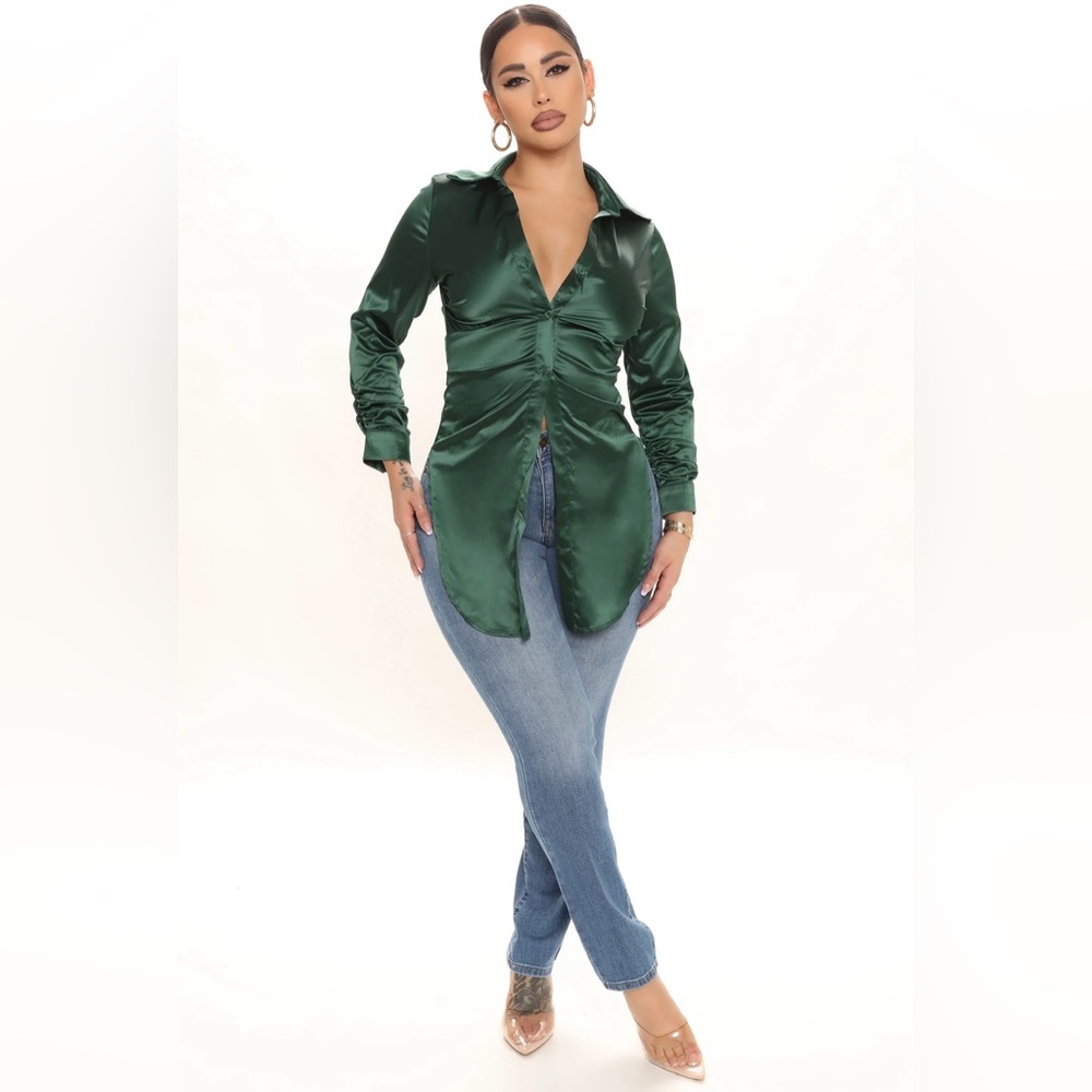 FASHION NOVA Run This Show Satin Shirt Hunter NWT - Picture 2 of 4